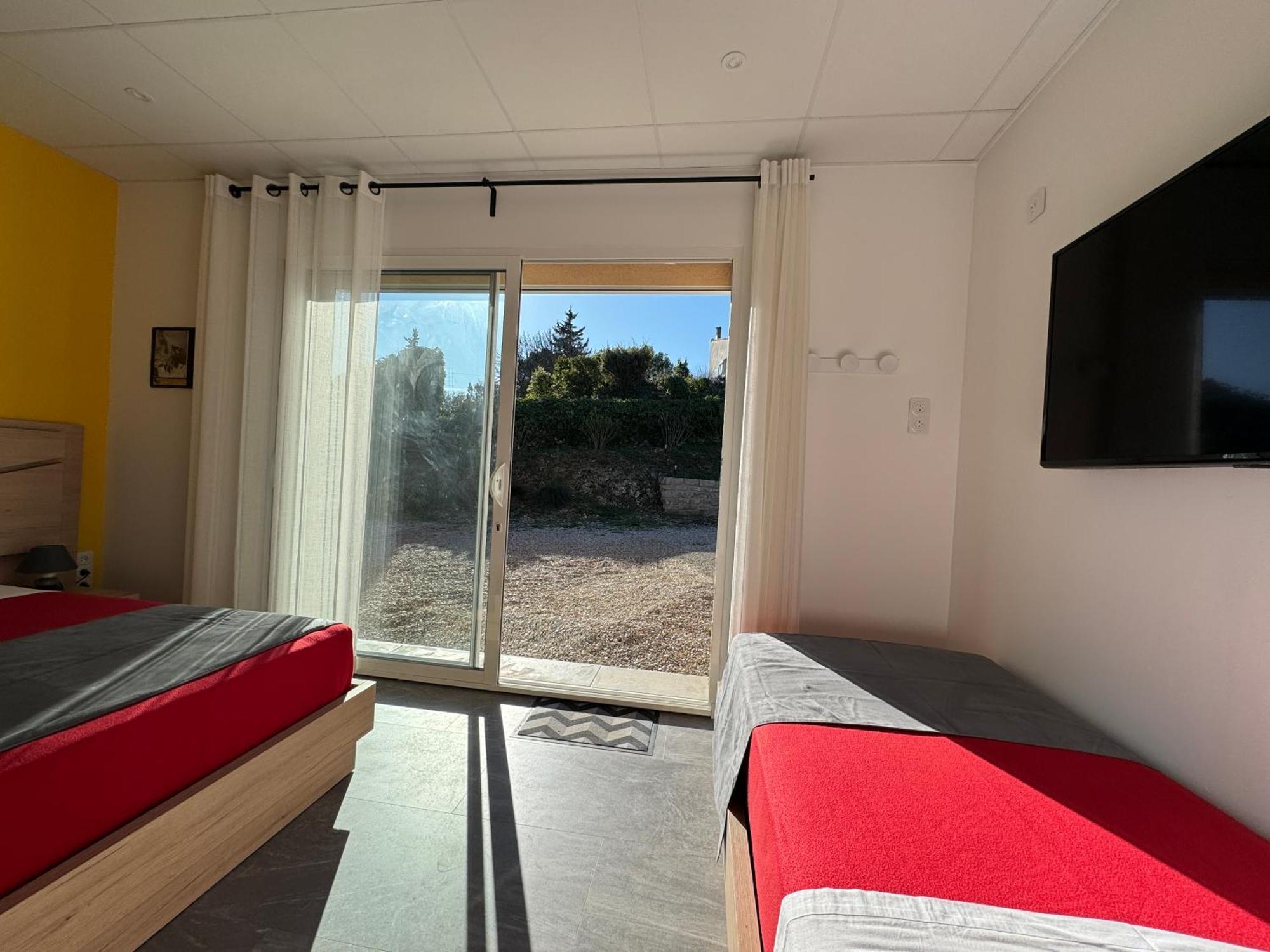 Hotel Domaine Maxxim Clermont-lʼHérault Zewnętrze zdjęcie